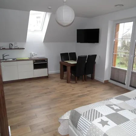 Pod Modrzewiami Lejlighed