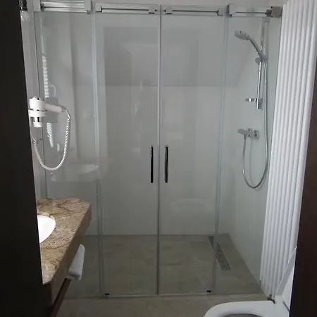 Pod Modrzewiami